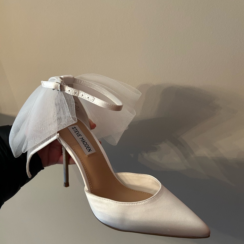 Steve Madden White Satin Women's Heels